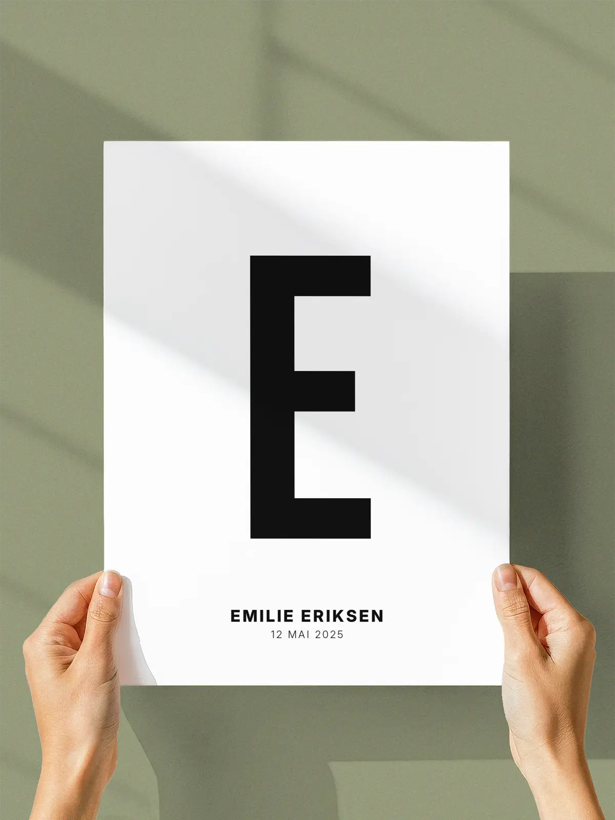 E – Personlig bokstavplakat med egen tekst